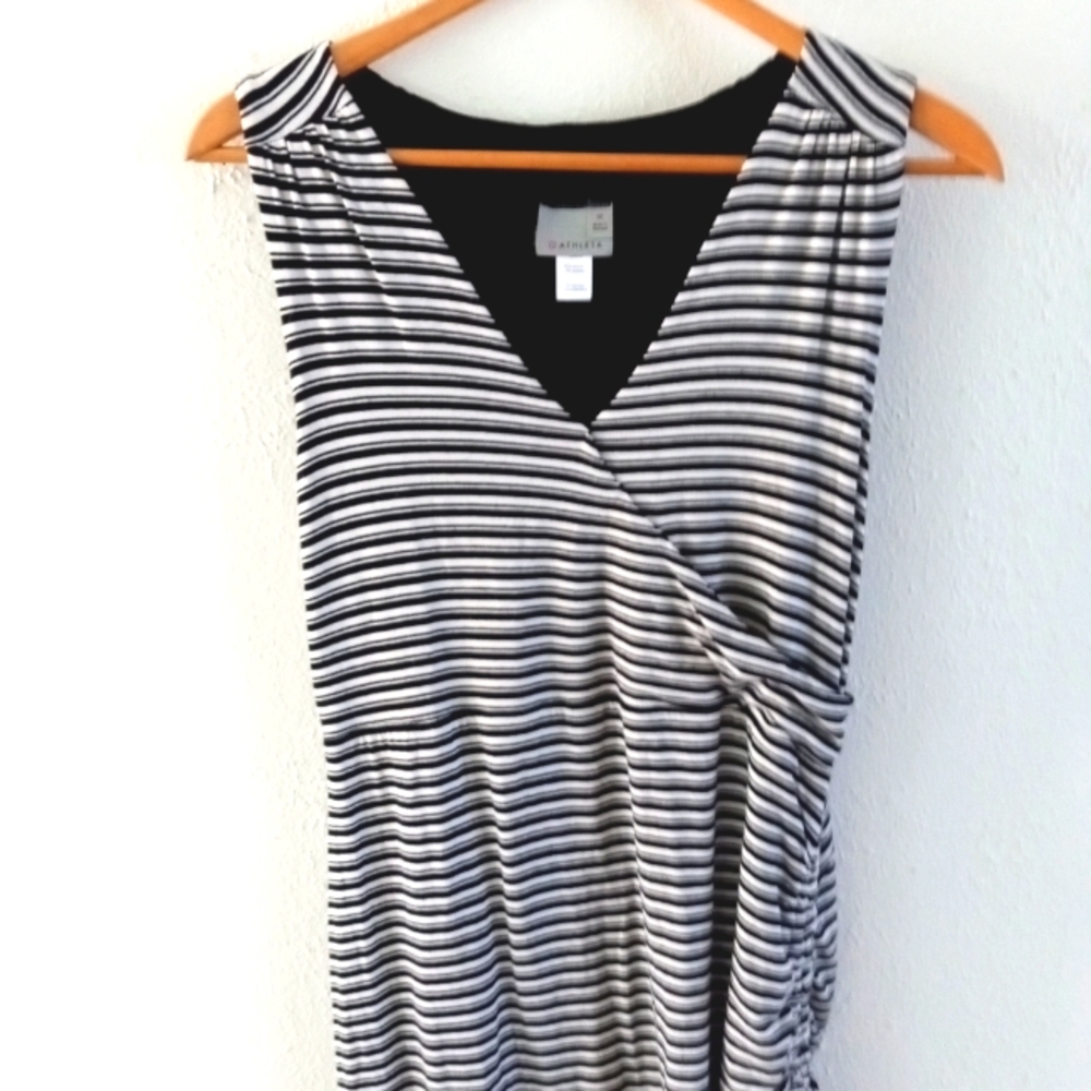 ATHLETA Sweetwater Reversible Ruched Dress | M - Picture 5 of 10